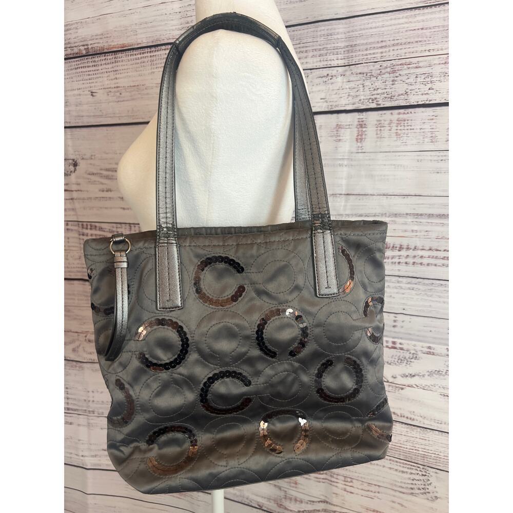 Coach Vintage Laura Circle tote bag in steel gray with sequin embellishments - Picture 3 of 14